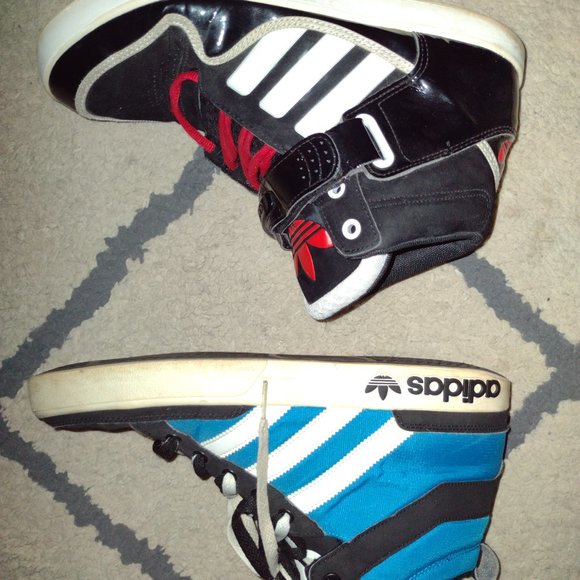 BOX OF ADIDAS HI TOP SNEAKERS - Picture 7 of 8